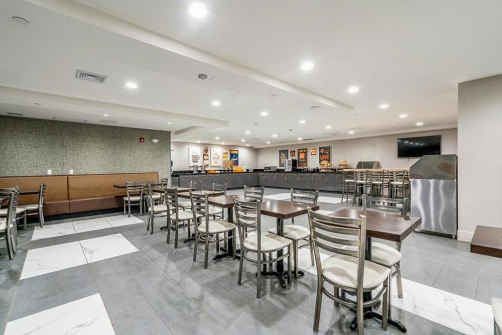 LeTap Hotel near AirTrain JFK Airport Image 10